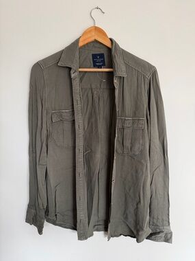 American Eagle Boyfriend Shirt | Olive Green Button Down | Utility Style | Small